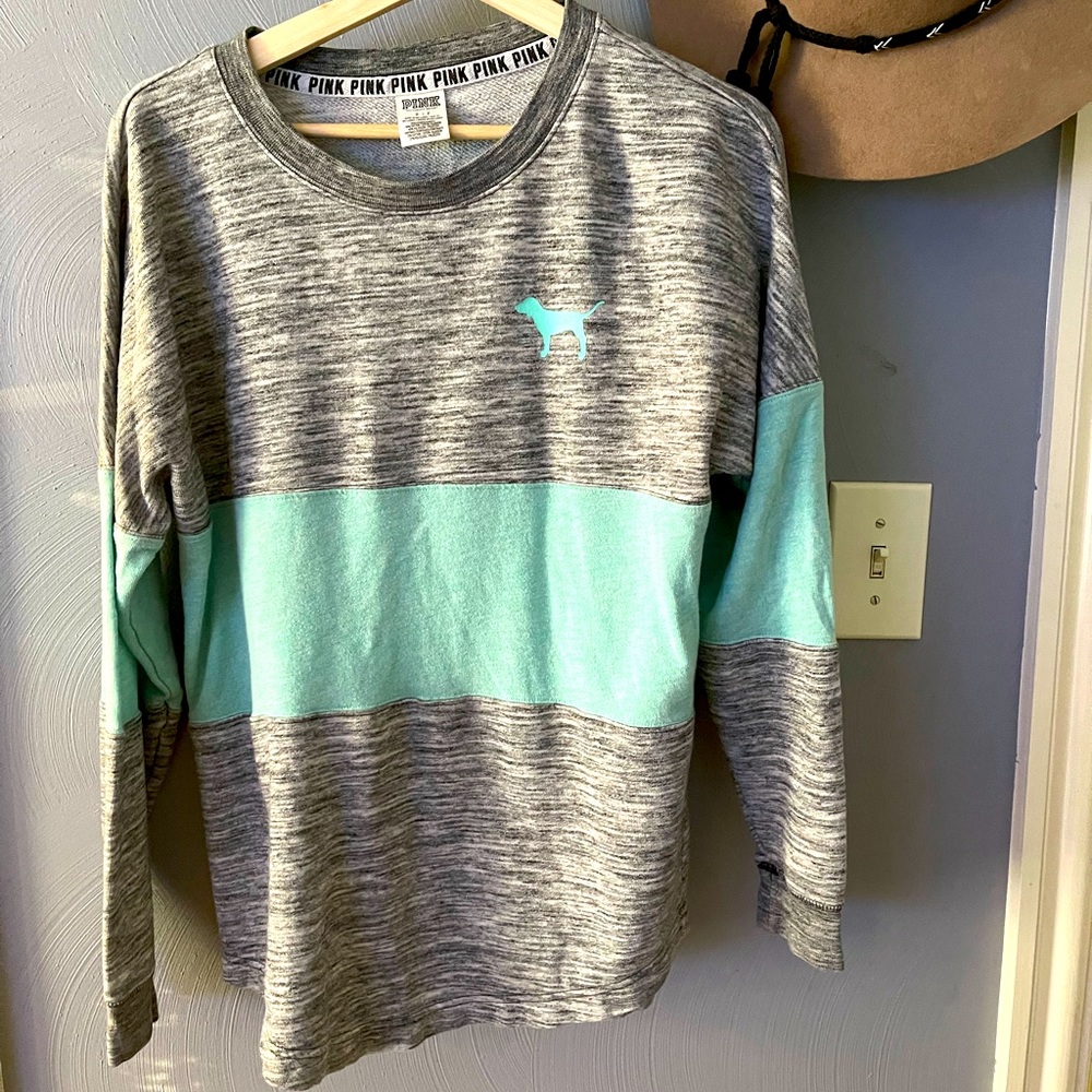 “PINK” grey & blue long sleeve